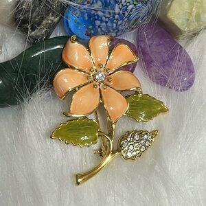 Steinmetz SFJ Vintage Flower Brooch